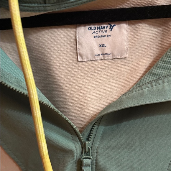 Colorblock Half-Zip Pullover - Picture 3 of 4